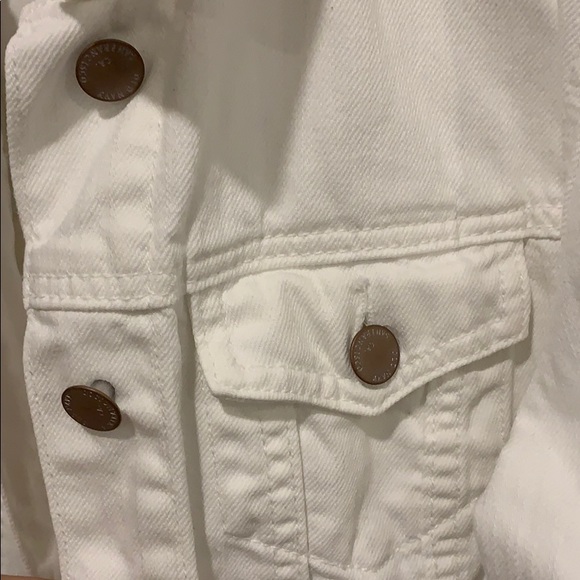 Old Navy jean jacket - Picture 4 of 4